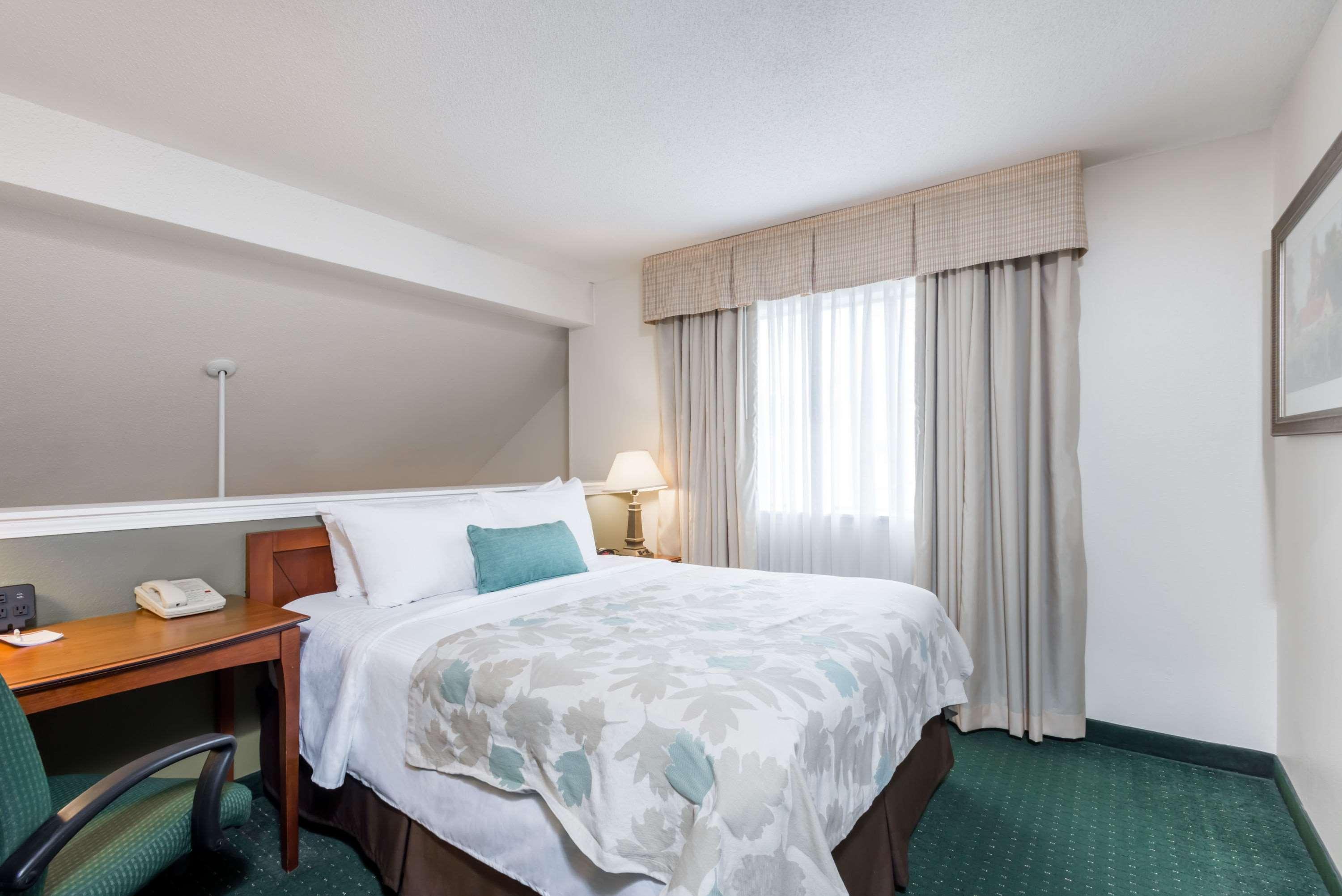 Best Western Fishkill Inn & Suites Eksteriør billede