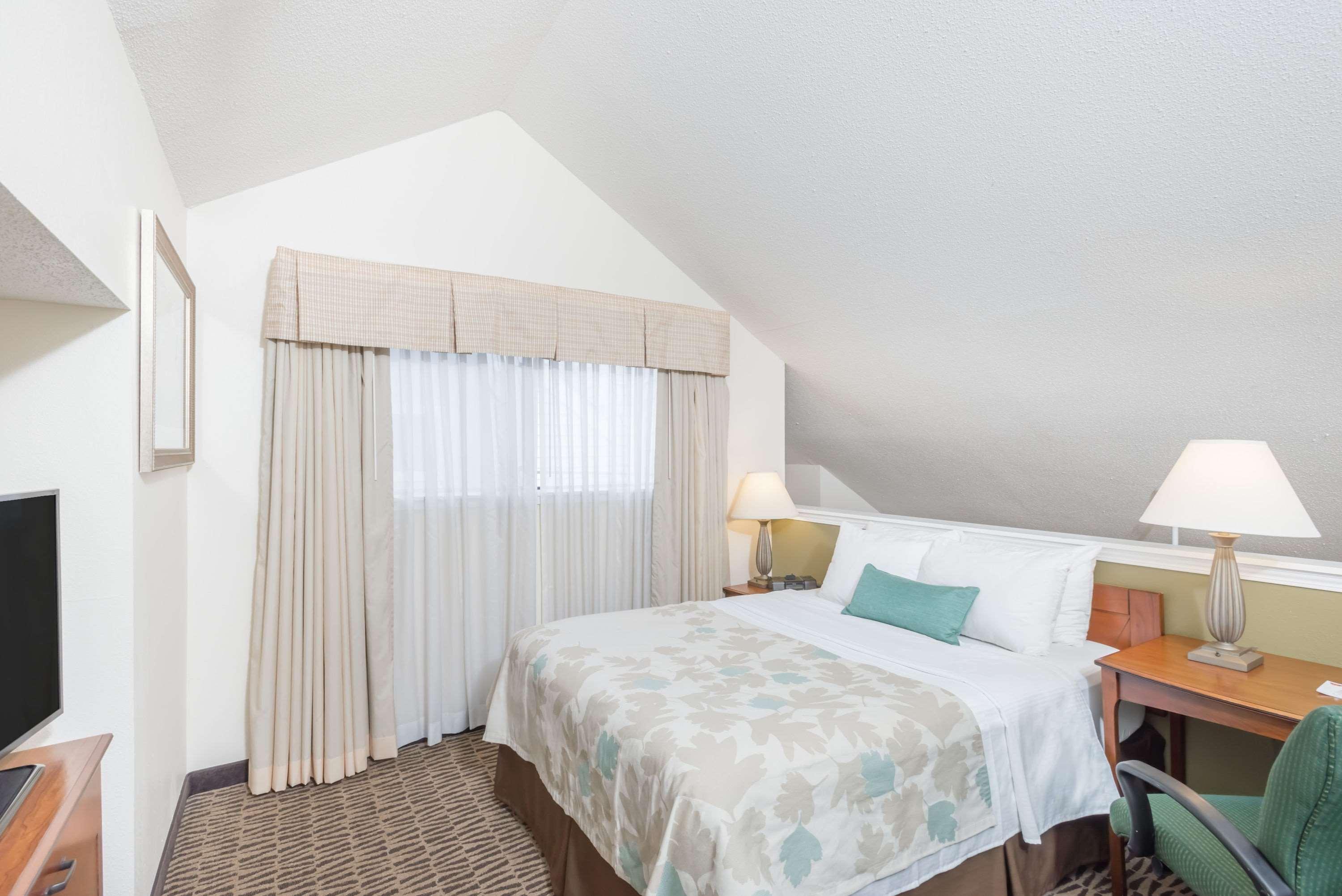 Best Western Fishkill Inn & Suites Eksteriør billede