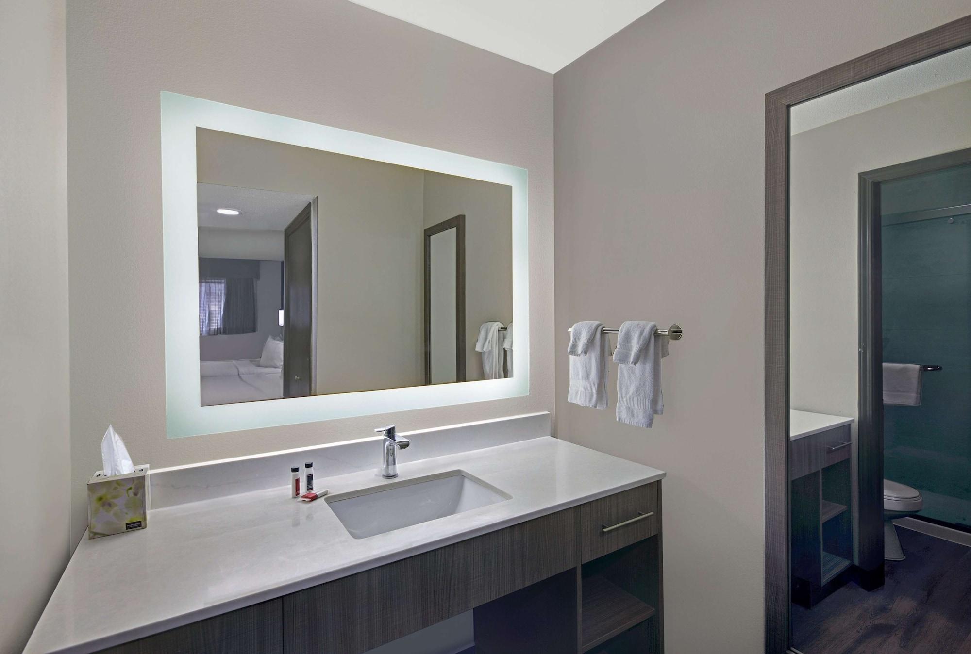 Best Western Fishkill Inn & Suites Eksteriør billede